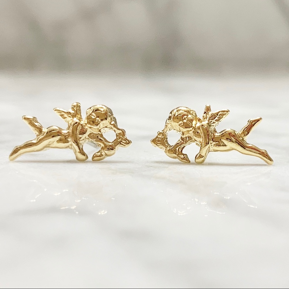 💎3/$30💎 Cherub Angel Dainty Gold Earrings NWT